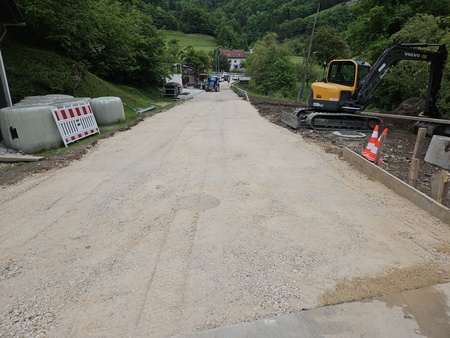 Motnik (7)